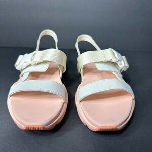 Stylish Pink and Cream Sandals Sorel pre owned size 5.5 Exellent conditions